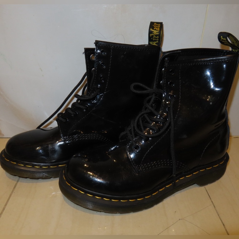 Patent Leather Black Dr. Martens size 8 W